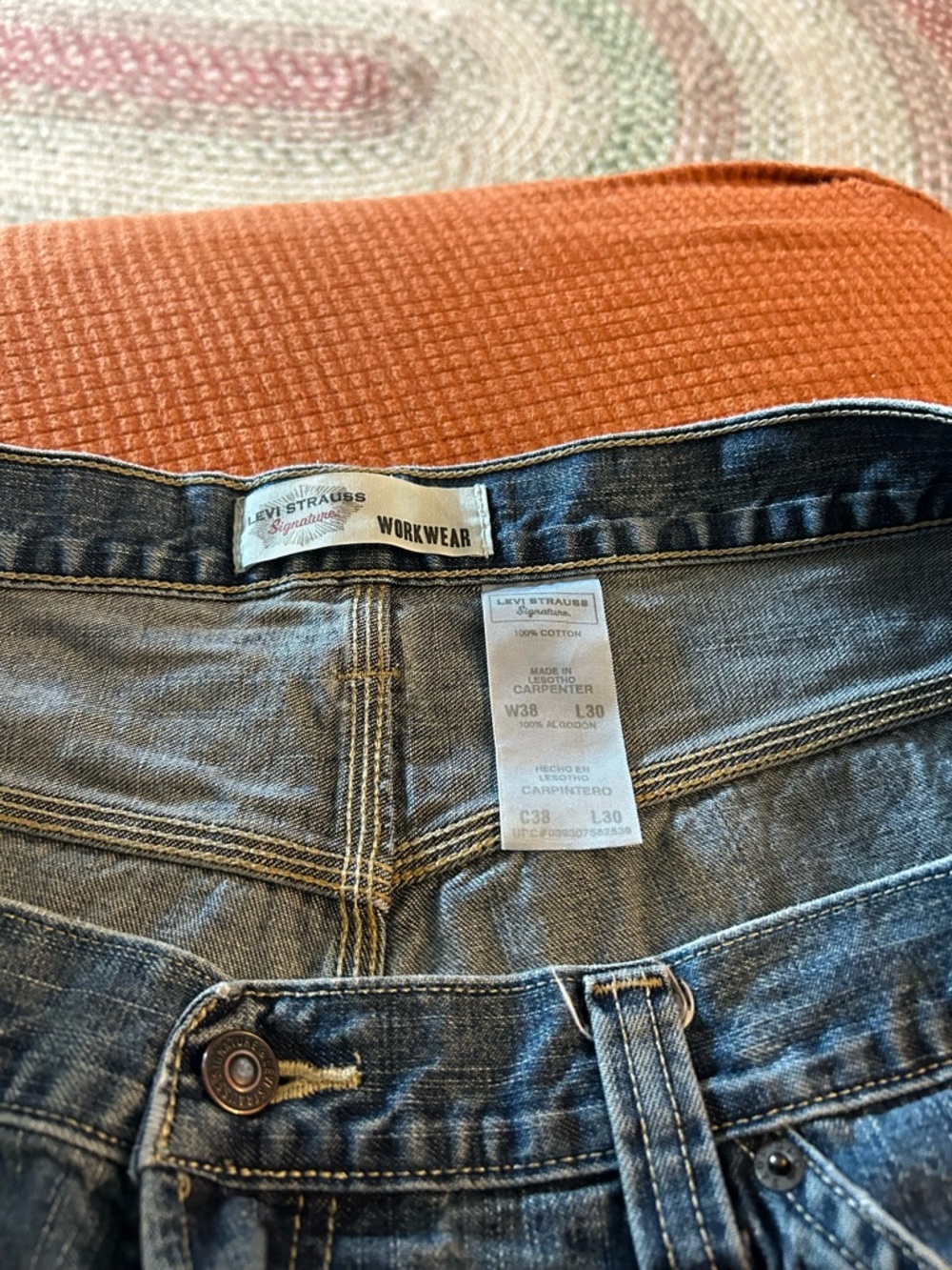 Relaxed Fit Men's Carpenter Jeans in Classic Blue - Picture 3 of 3